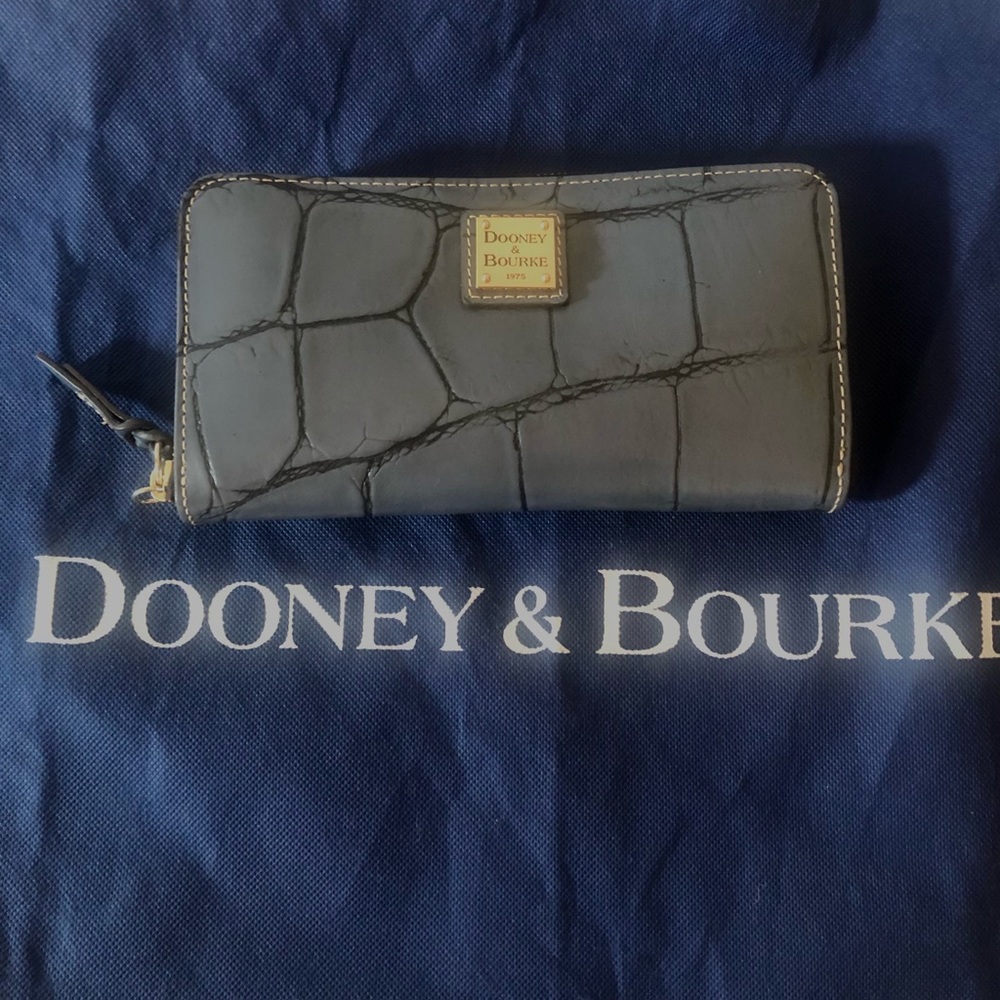 NWT DOONEY & BOURKE WRISTLET EXCLUSIVE 🐊CROCO🐊
